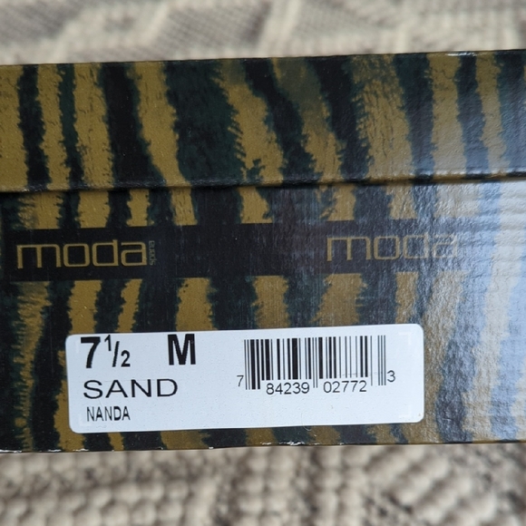 Moda Women's Beige Strappy Heels - Picture 7 of 9